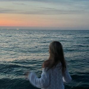 Meet your Posher, Eliza